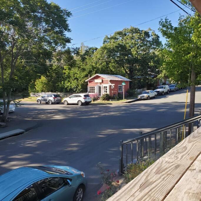 Cozy, Cheerful & Charming Cabin - Historic 朱利安 外观 照片